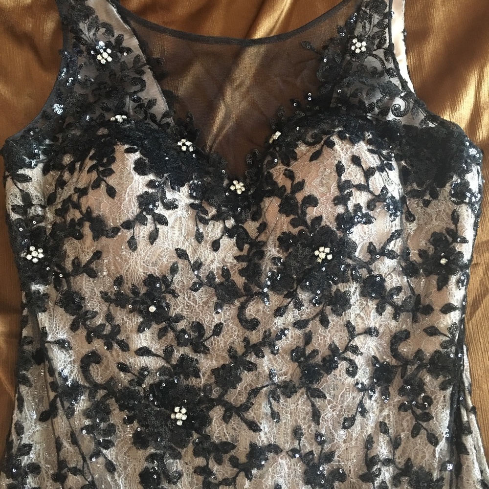 Beautiful black prom/Weding formal dress